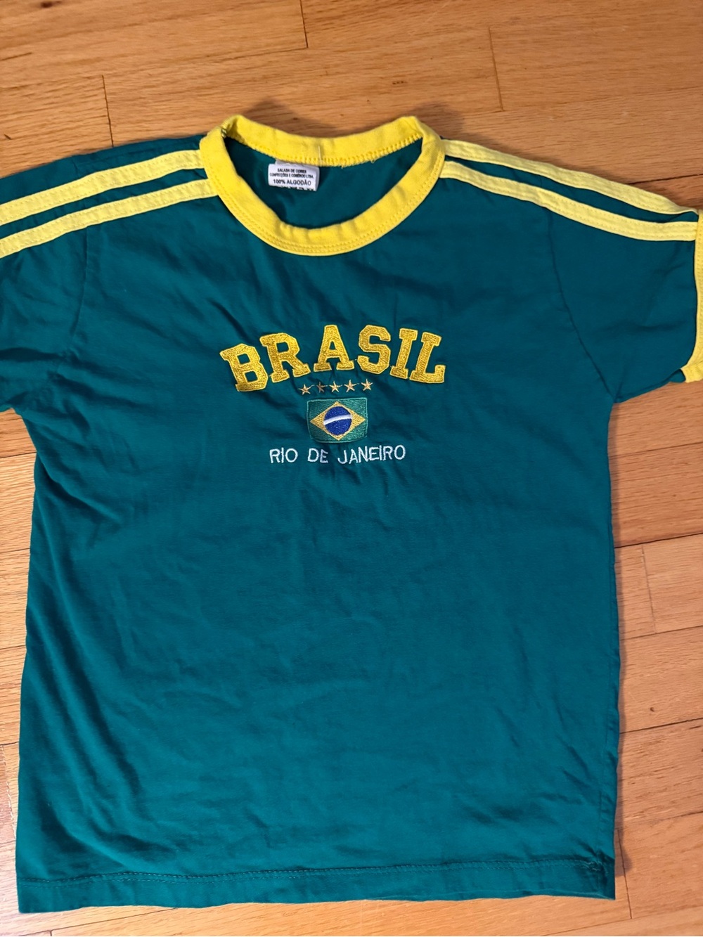 Brasil Rio de Janeiro Kids size 6  Green & Yellow Graphic Tee